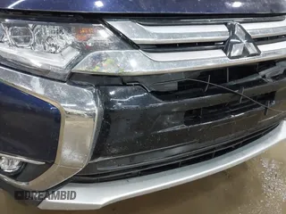 2018 Mitsubishi Outlander ES with VIN JA4AZ3A37JZ017700, listed as a IAAI auction lot 42548682 with 109,375 mi miles and . Bid and sale history available at DreamBid. Image 18.