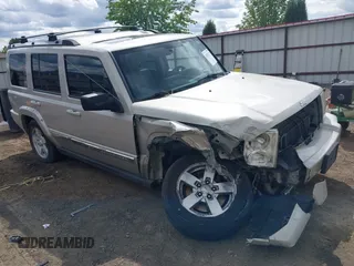 2007 Jeep Commander Limited z VIN 1J8HG58207C553525, wystawiony jako IAAI lot #42291173 z przebiegiem 151 054 mil mil oraz . Historia ofert i sprzedaży dostępna na DreamBid. Obrazek 1.