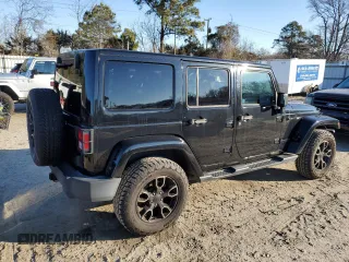 2018 Jeep Wrangler JK Unlimited Sahara with VIN 1C4BJWEG1JL890913, listed as a Copart auction lot 41367695 with 62,521 mi miles and Salvage Title. Bid and sale history available at carsss.com. Image 3.