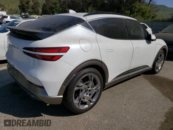 2023 Genesis GV60 Performance z VIN KMUKEDTB4PU004583, wystawiony jako Copart lot #57499534 z przebiegiem 45 311 mil mil oraz Czysty tytuł • Clean title. Historia ofert i sprzedaży dostępna na DreamBid. Obrazek 3.