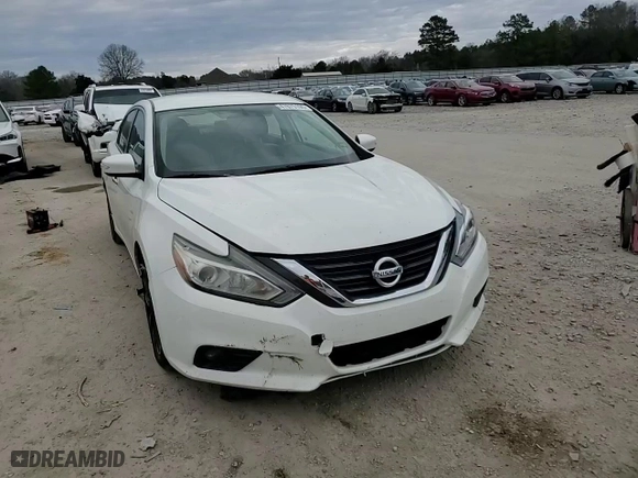 2018 Nissan Altima 2.5 SL with VIN 1N4AL3AP1JC181527, listed as a Copart auction lot 47675195 with 203,277 mi miles and Salvage Title. Bid and sale history available at carsss.com. Image 11.