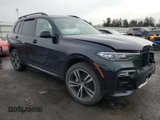 2020 BMW X7 xDrive40i with VIN 5UXCW2C09L9B77747, listed as a Copart auction lot 42697335 with 0 mi miles and Salvage Title. Bid and sale history available at carsss.com. Image 4.