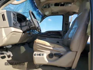 2005 Ford Excursion Limited с VIN 1FMNU43S75ED45773, выставлен на аукционе Copart как лот 74396164 с пробегом 256 904 миль миль и Списание • Salvage title. История ставок и продаж доступна на DreamBid. Изображение 7.