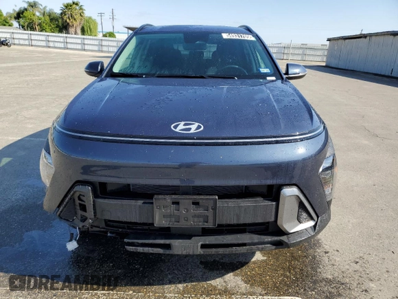 2025 Hyundai Kona SEL with VIN KM8HBCAB3SU215216, listed as a Copart auction lot 54931705 with 13,424 mi miles and Clean Title. Bid and sale history available at carsss.com. Image 5.
