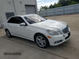 2010 Mercedes-Benz E 350 Luxury z VIN WDDHF8HB3AA147100, wystawiony jako Copart lot #55555295 z przebiegiem 165 873 mil mil oraz Szkoda całkowita • Salvage title. Historia ofert i sprzedaży dostępna na DreamBid. Obrazek 4.