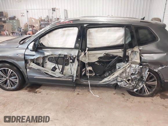 2024 Volkswagen Tiguan Wolfsburg Edition with VIN 3VVAB7AX3RM219372, listed as a IAAI auction lot 42449019 with 2,390 mi miles and . Bid and sale history available at DreamBid. Image 6.