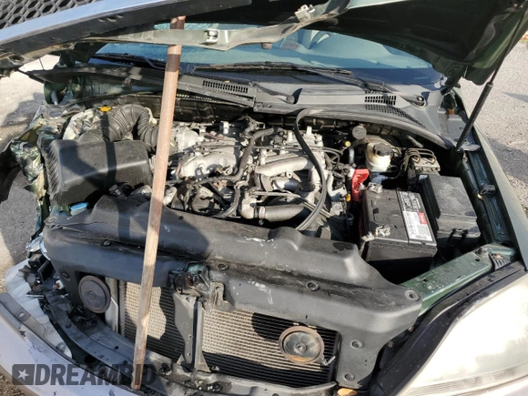 2004 Kia Sorento LX with VIN KNDJC733945229568, listed as a Copart auction lot 43332685 with 125,118 mi miles and Salvage Title. Bid and sale history available at carsss.com. Image 12.