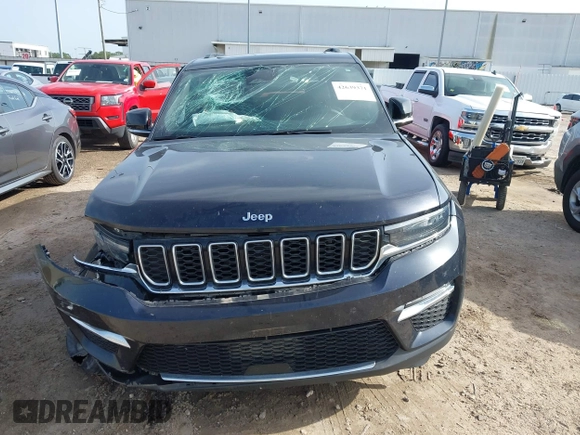 2024 Jeep Grand Cherokee with VIN 1C4RJYB63R8541756, listed as a IAAI auction lot 42639371 with 29,082 mi miles and . Bid and sale history available at DreamBid. Image 13.