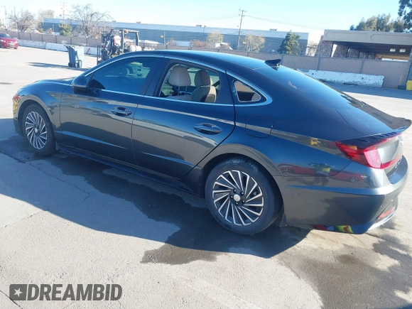 2020 Hyundai Sonata Hybrid Ultimate with VIN KMHL34JJ0LA011724, listed as a IAAI auction lot 41861571 with 1 mi miles. Bid and sale history available at carsss.com. Image 3.