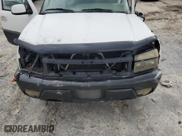 2002 Chevrolet Avalanche with VIN 3GNEK13T82G115091, listed as a Copart auction lot 70299624 with 0 mi miles and Salvage Title. Bid and sale history available at carsss.com. Image 12.