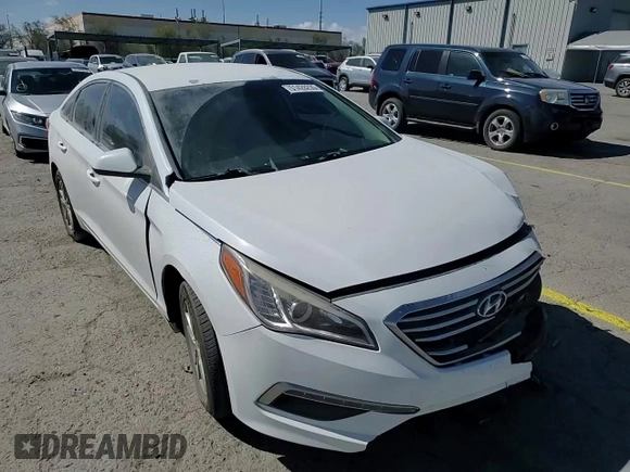 2015 Hyundai Sonata SE z VIN 5NPE24AF9FH250181, wystawiony jako Copart lot #51428235 z przebiegiem 120 251 mil mil oraz Szkoda całkowita • Salvage title. Historia ofert i sprzedaży dostępna na DreamBid. Obrazek 11.