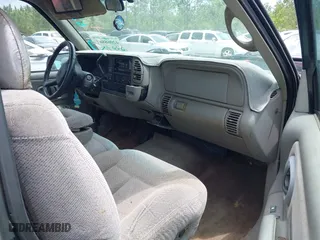 1998 Chevrolet C/K 1500 with VIN 2GCEC19R5W1185289, listed as a IAAI auction lot 42068861 with 202,272 mi miles. Bid and sale history available at carsss.com. Image 5.