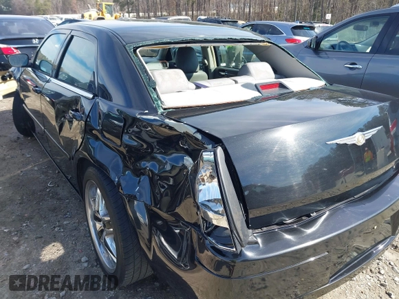 2006 Chrysler 300 with VIN 2C3KA43R66H330998, listed as a IAAI auction lot 41672105 with 168,422 mi miles. Bid and sale history available at carsss.com. Image 18.