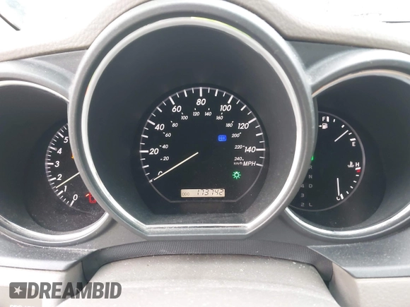 2005 Lexus RX 330 z VIN 2T2HA31U55C064188, wystawiony jako IAAI lot #41806536 z przebiegiem 173 742 mil mil oraz . Historia ofert i sprzedaży dostępna na DreamBid. Obrazek 7.