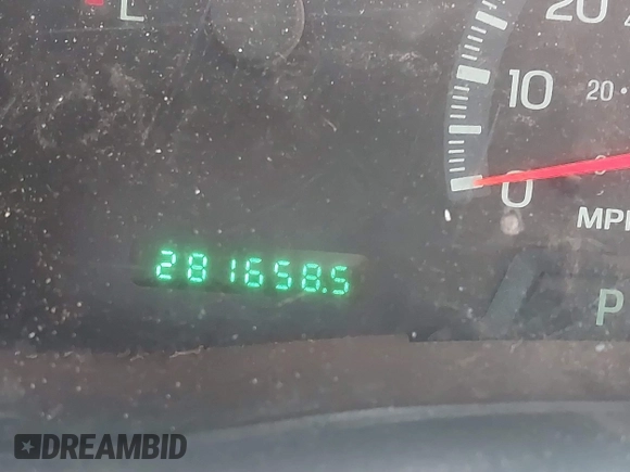 2000 Ford F-150 XL with VIN 1FTRX17W5YKB03384, listed as a IAAI auction lot 41723526 with 281,658 mi miles. Bid and sale history available at carsss.com. Image 13.