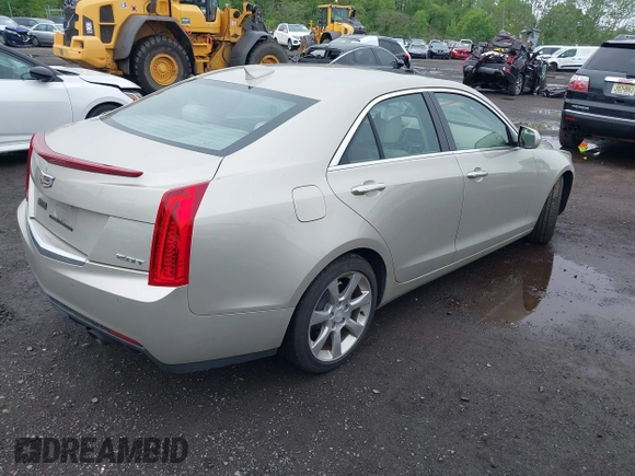 2015 Cadillac ATS Luxury RWD z VIN 1G6AB5RX8F0101942, wystawiony jako IAAI lot #42199906 z przebiegiem 58 627 mil mil oraz . Historia ofert i sprzedaży dostępna na DreamBid. Obrazek 4.