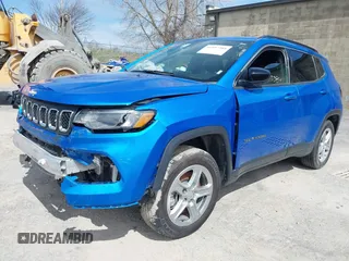 2024 Jeep Compass Latitude with VIN 3C4NJDBNXRT603931, listed as a IAAI auction lot 41987051 with 24,436 mi miles. Bid and sale history available at carsss.com. Image 18.