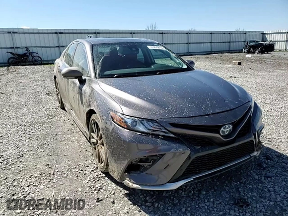 2022 Toyota Camry Hybrid XSE z VIN 4T1K31AK9NU571486, wystawiony jako Copart lot #53205645 z przebiegiem 85 519 mil mil oraz Szkoda całkowita • Salvage title. Historia ofert i sprzedaży dostępna na DreamBid. Obrazek 11.