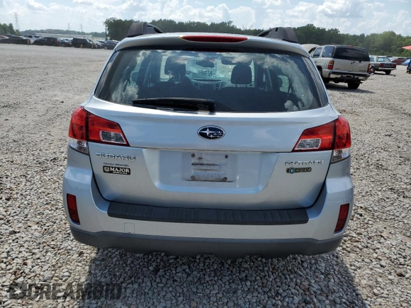 2014 Subaru Outback 2.5i z VIN 4S4BRCAC9E3220635, wystawiony jako Copart lot #62101105 z przebiegiem 175 951 mil mil oraz Szkoda całkowita • Salvage title. Historia ofert i sprzedaży dostępna na DreamBid. Obrazek 6.