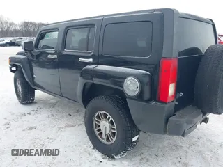 2008 Hummer H3 Luxury with VIN 5GTEN13E688154660, listed as a IAAI auction lot 41268155 with 159,493 mi miles and . Bid and sale history available at DreamBid. Image 3.