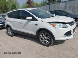 2015 Ford Escape Titanium z VIN 1FMCU9J91FUA50891, wystawiony jako IAAI lot #42260107 z przebiegiem 165 050 mil mil oraz . Historia ofert i sprzedaży dostępna na DreamBid. Obrazek 1.