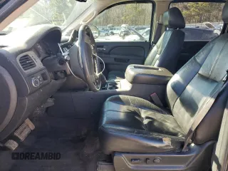 2010 Chevrolet Avalanche LT with VIN 3GNNCFE00AG103299, listed as a Copart auction lot 46040895 with 309,278 mi miles and Salvage Title. Bid and sale history available at carsss.com. Image 7.