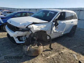 2024 Jeep Grand Cherokee Altitude с VIN 1C4RJHAG8R8934050, выставлен на аукционе Copart как лот 52761115 с пробегом 23 107 миль миль и Списание • Salvage title. История ставок и продаж доступна на DreamBid. Изображение 1.