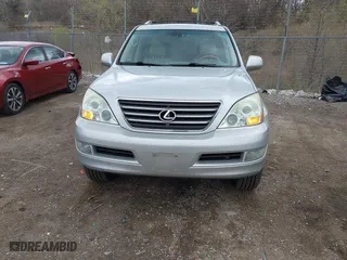 2004 Lexus GX 470 with VIN JTJBT20X140038154, listed as a IAAI auction lot 42034484 with 176,440 mi miles. Bid and sale history available at carsss.com. Image 12.