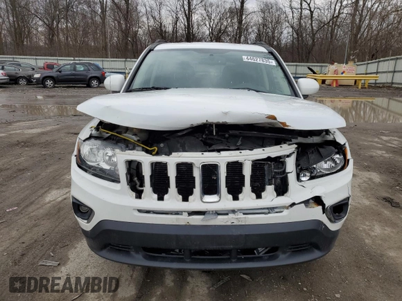 2017 Jeep Compass High Altitude with VIN 1C4NJDEBXHD103273, listed as a Copart auction lot 44627835 with 103,887 mi miles and Salvage Title. Bid and sale history available at DreamBid. Image 5.