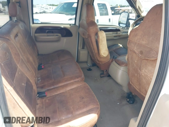2005 Ford F-250 XL с VIN 1FTSW21P85EC92800, выставлен на аукционе IAAI как лот 42356870 с пробегом 381 270 миль миль и . История ставок и продаж доступна на DreamBid. Изображение 8.