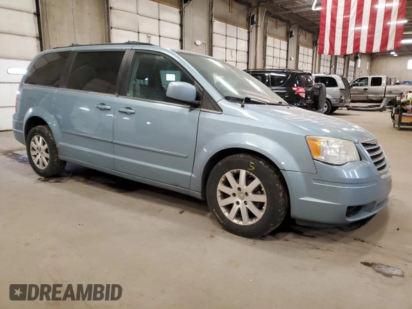 2009 Chrysler Town & Country Touring with VIN 2A8HR54X69R603995, listed as a Copart auction lot 49672995 with 199,440 mi miles and Non Repairable. Bid and sale history available at DreamBid. Image 4.