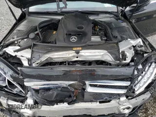 2018 Mercedes-Benz C 300 with VIN 55SWF4KBXJU262480, listed as a Copart auction lot 68102534 with 58,003 mi miles and Salvage Title. Bid and sale history available at DreamBid. Image 12.