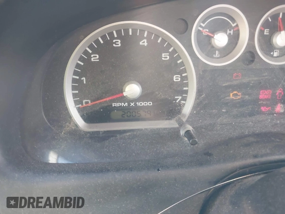 2004 Ford Ranger XL Fleet with VIN 1FTZR45E04PB13873, listed as a IAAI auction lot 42340155 with 200,579 mi miles and . Bid and sale history available at DreamBid. Image 7.