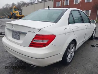 2012 Mercedes-Benz C-Class C 300 Sport with VIN WDDGF8BB3CA692642, listed as a IAAI auction lot 41941313 with 119,021 mi miles. Bid and sale history available at carsss.com. Image 4.