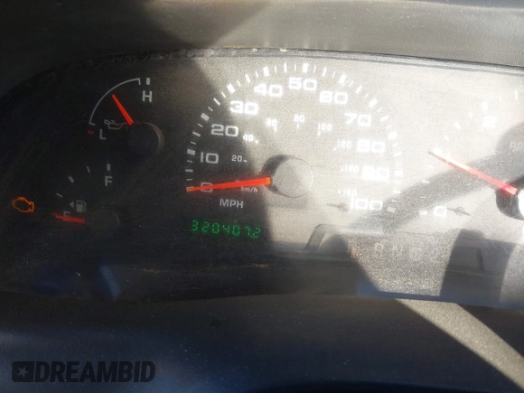 2004 Ford Super Duty F-250 XL with VIN 1FTNF20L54EC99861, listed as a IAAI auction lot 41301229 with 320,407 mi miles. Bid and sale history available at carsss.com. Image 14.