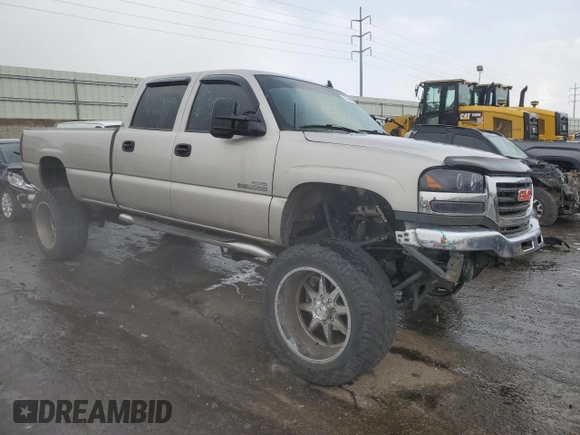 2007 GMC Sierra 3500 SRW Work Trk z VIN 1GTHK33D27F106146, wystawiony jako Copart lot #77556084 z przebiegiem 277 900 mil mil oraz Szkody całkowita. Historia ofert i sprzedaży dostępna na DreamBid. Obrazek 4.