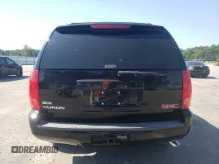 2010 GMC Yukon SLT with VIN 1GKUCCE04AR285385, listed as a Copart auction lot 67070084 with 166,401 mi miles and Salvage Title. Bid and sale history available at carsss.com. Image 6.