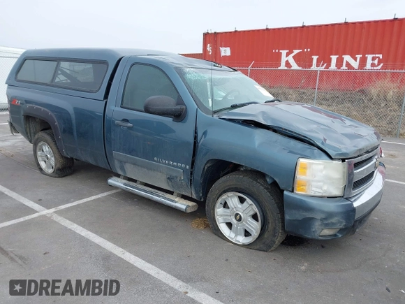 2008 Chevrolet Silverado 1500 Work Truck with VIN 1GCEC14008Z197627, listed as a IAAI auction lot 41532550 with 1 mi miles. Bid and sale history available at carsss.com. Image 1.