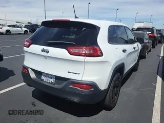 2016 Jeep Cherokee Sport z VIN 1C4PJLAB2GW354879, wystawiony jako IAAI lot #42714225 z przebiegiem 119 464 mil mil oraz . Historia ofert i sprzedaży dostępna na DreamBid. Obrazek 49.