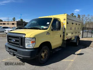 2019 Ford Econoline Commercial with VIN 1FDXE4FS9KDC57732, listed as a Copart auction lot 53401695 with 98,255 mi miles and Clean Title. Bid and sale history available at carsss.com. Image 2.
