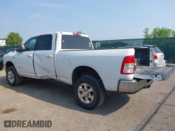 2019 Ram 2500 Big Horn with VIN 3C6UR5DJ1KG570506, listed as a IAAI auction lot 42372500 with 76,161 mi miles and . Bid and sale history available at DreamBid. Image 3.