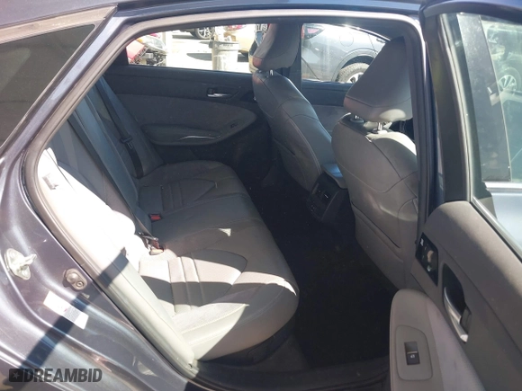 2019 Toyota Avalon Hybrid Limited with VIN 4T1B21FB9KU004539, listed as a IAAI auction lot 41784328 with 99,811 mi miles. Bid and sale history available at carsss.com. Image 8.