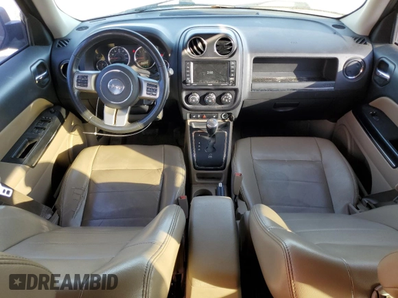 2013 Jeep Patriot Limited z VIN 1C4NJRCBXDD123811, wystawiony jako Copart lot #42999455 z przebiegiem 131 075 mil mil oraz Czysty tytuł • Clean title. Historia ofert i sprzedaży dostępna na DreamBid. Obrazek 8.