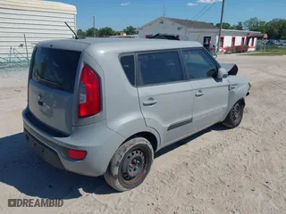 2013 Kia Soul with VIN KNDJT2A52D7494263, listed as a IAAI auction lot 41879153 with 196,010 mi miles. Bid and sale history available at carsss.com. Image 4.