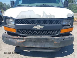 2006 Chevrolet Express Cargo with VIN 1GCFG15X561178118, listed as a IAAI auction lot 42609852 with 300,347 mi miles and . Bid and sale history available at DreamBid. Image 6.