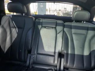 2019 Audi Q7 Premium Plus z VIN WA1LAAF74KD023923, wystawiony jako Copart lot #83977234 z przebiegiem 66 043 mil mil oraz Szkody całkowita. Historia ofert i sprzedaży dostępna na DreamBid. Obrazek 10.