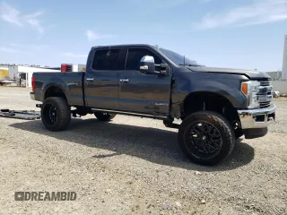 2017 Ford F-350 Platinum z VIN 1FT8W3BT5HEC49712, wystawiony jako Copart lot #58094845 z przebiegiem 91 465 mil mil oraz Szkoda całkowita • Salvage title. Historia ofert i sprzedaży dostępna na DreamBid. Obrazek 4.