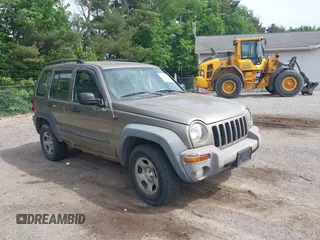 2004 Jeep Liberty Sport z VIN 1J4GL48K24W254129, wystawiony jako IAAI lot #42347170 z przebiegiem 193 513 mil mil oraz . Historia ofert i sprzedaży dostępna na DreamBid. Obrazek 1.