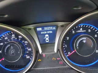 2013 Hyundai Genesis Coupe Premium z VIN KMHHT6KD1DU090069, wystawiony jako IAAI lot #42094630 z przebiegiem 86 294 mil mil oraz . Historia ofert i sprzedaży dostępna na DreamBid. Obrazek 7.