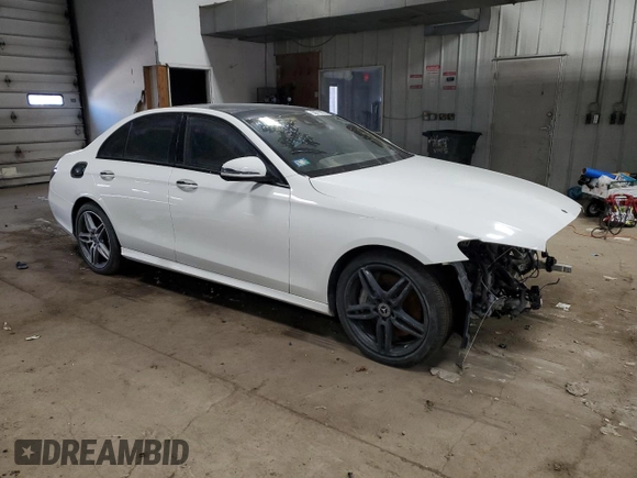 2018 Mercedes-Benz E 300 z VIN WDDZF4KB1JA426955, wystawiony jako Copart lot #56710075 z przebiegiem 47 608 mil mil oraz Czysty tytuł • Clean title. Historia ofert i sprzedaży dostępna na DreamBid. Obrazek 4.
